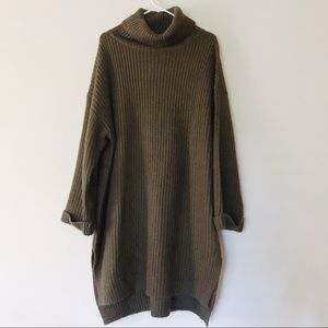 Lumiere Olive Oversized Sweater Dress, size L